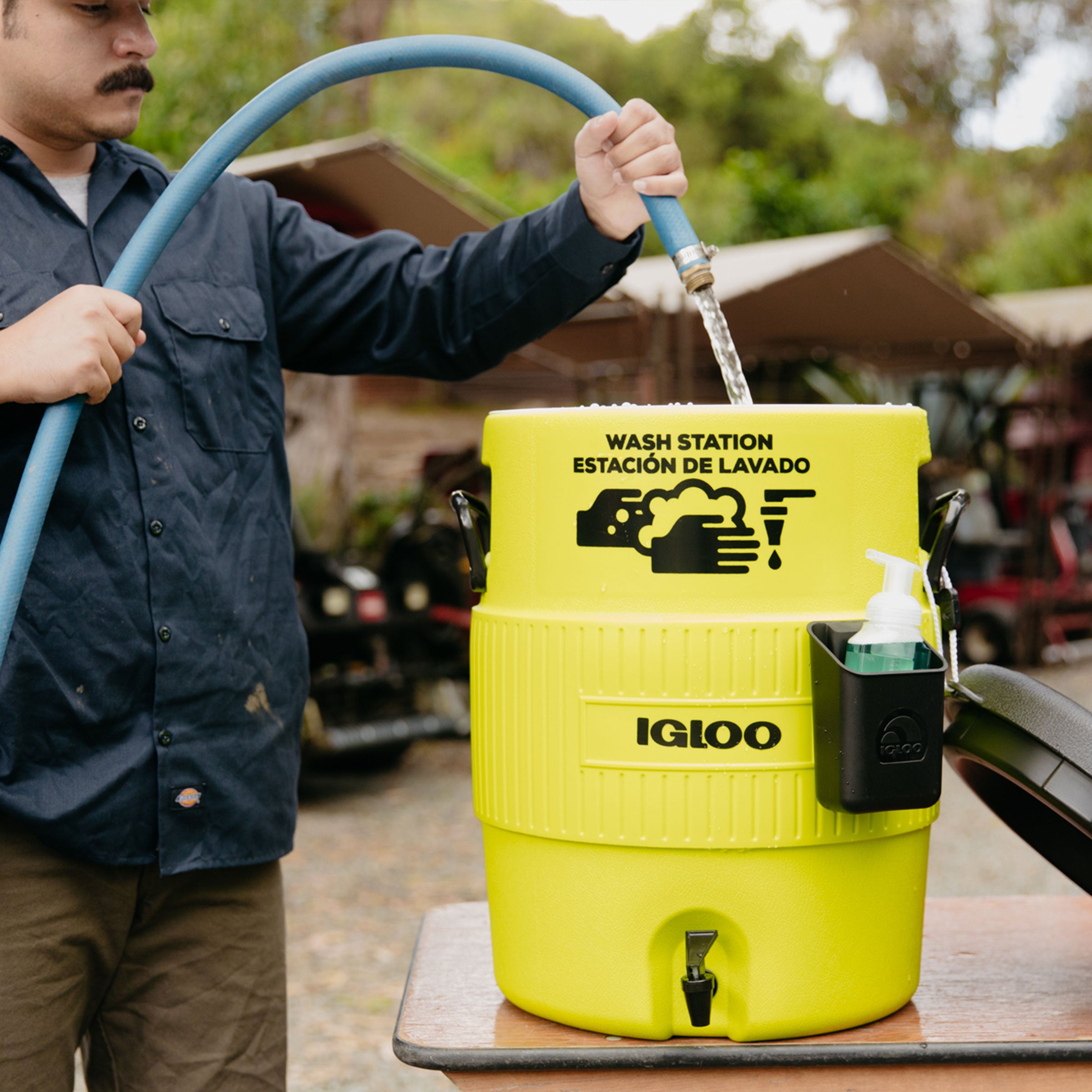 igloo-5-gallon-handwash-station-station-de-lavage-des-mains-portable-sans-contac image 5